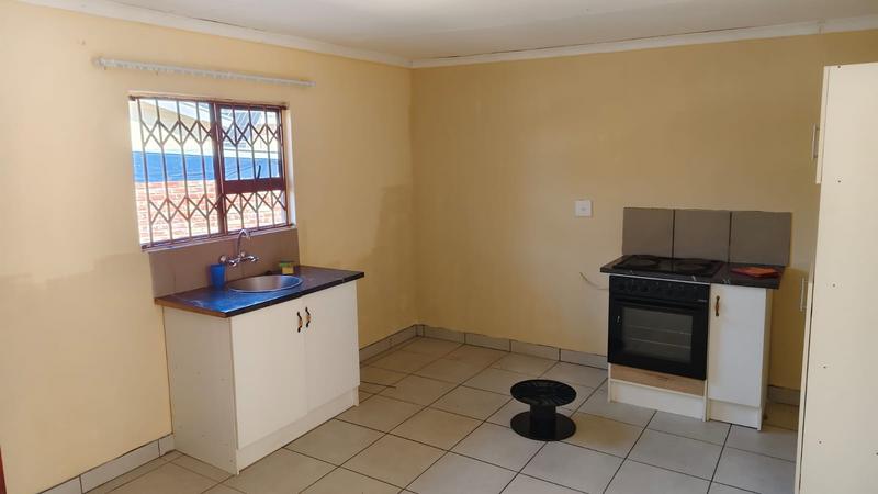 To Let 1 Bedroom Property for Rent in Miederpark North West